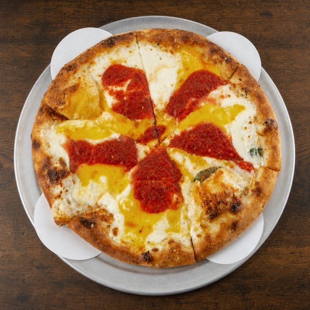 Margherita Pizza.