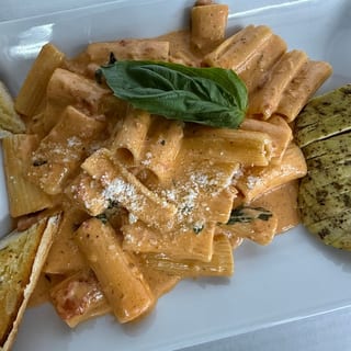Tomato Cream Vodka Sauce
